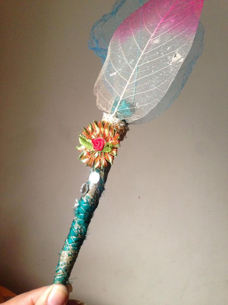 Nikah Pen Made with Kalabattu & Artificial Leaf Nikah Pen Made with Kalabattu & Artificial Leaf
