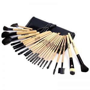 Bobbi Brown Makeup Brush Set (24 Pieces)