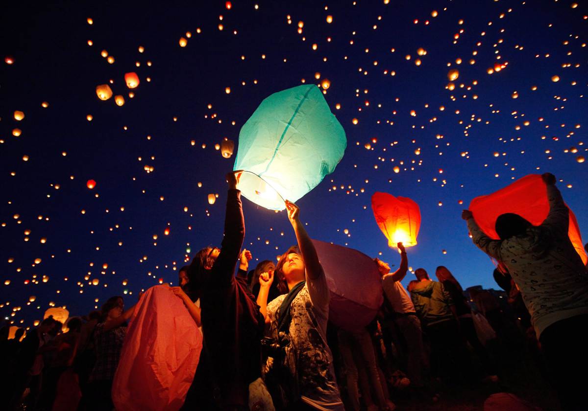 Buy Sky Lanterns Online Sasta.PK