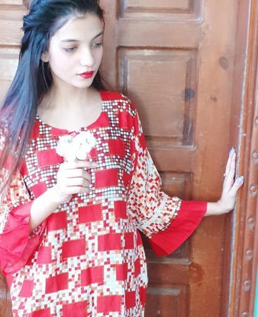 Red and White Box-Pattern Style Tunic
