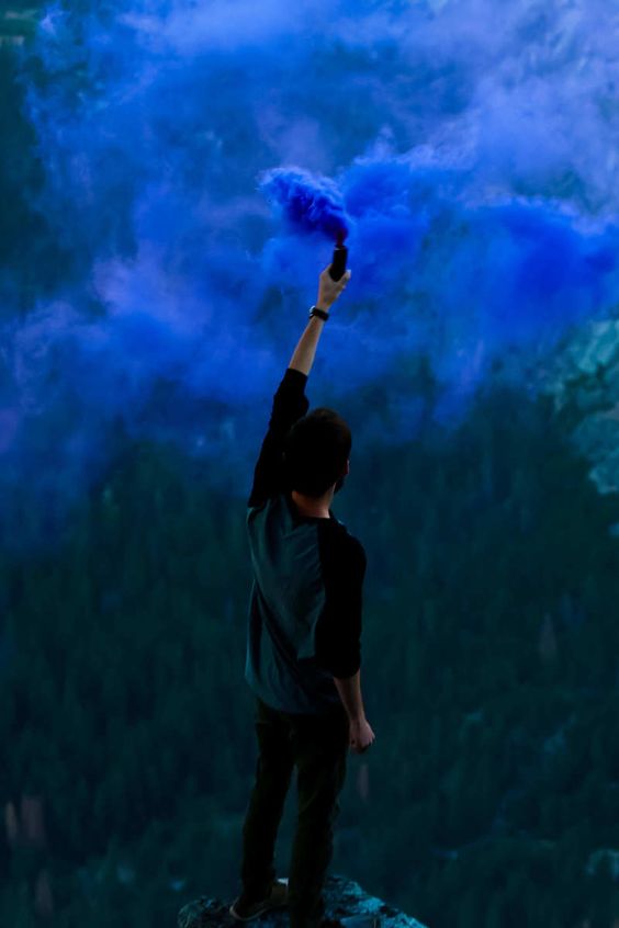 Color Smoke Bomb