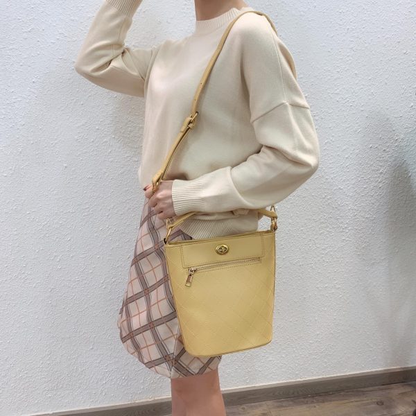 Ladies Shoulder Bags, Shoulder Bags, Ladies Shoulder Bags for women, Shoulder Bags for women, Online Shoulder Bags, Online Shoulder Bags in Pakistan, Online Shoulder Bags in Pakistan At the lowest Rate