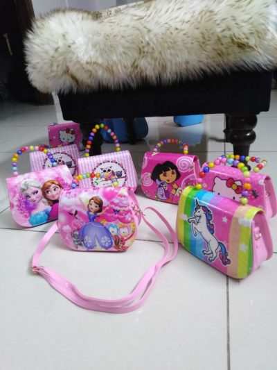 Kids Handbags With Multi Beats Handle