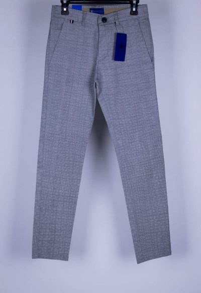 Men Skinny Fit Checkered Chinos
