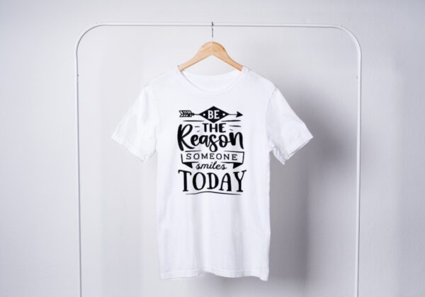 Be The Reasons Someone Smiles Today T-Shirts