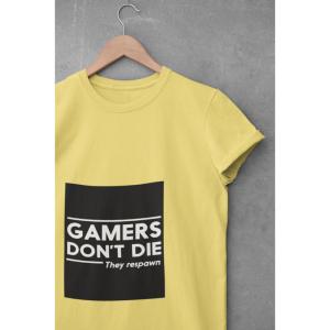 Gamers Don't Die T-shirt Beige