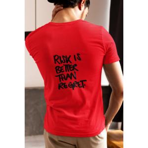 Risk Is Better Than Regret T-shirt Red